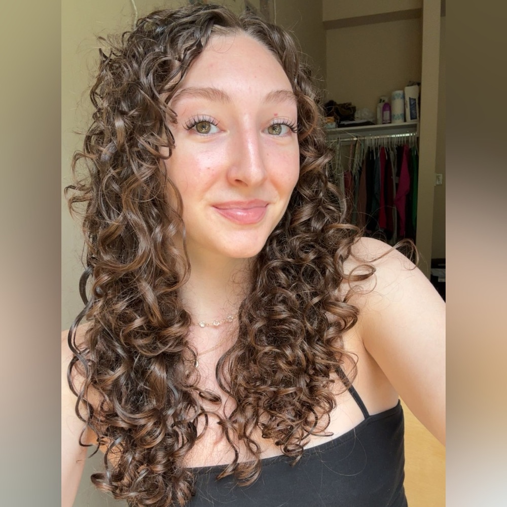 Meet your Posher, Caylynn